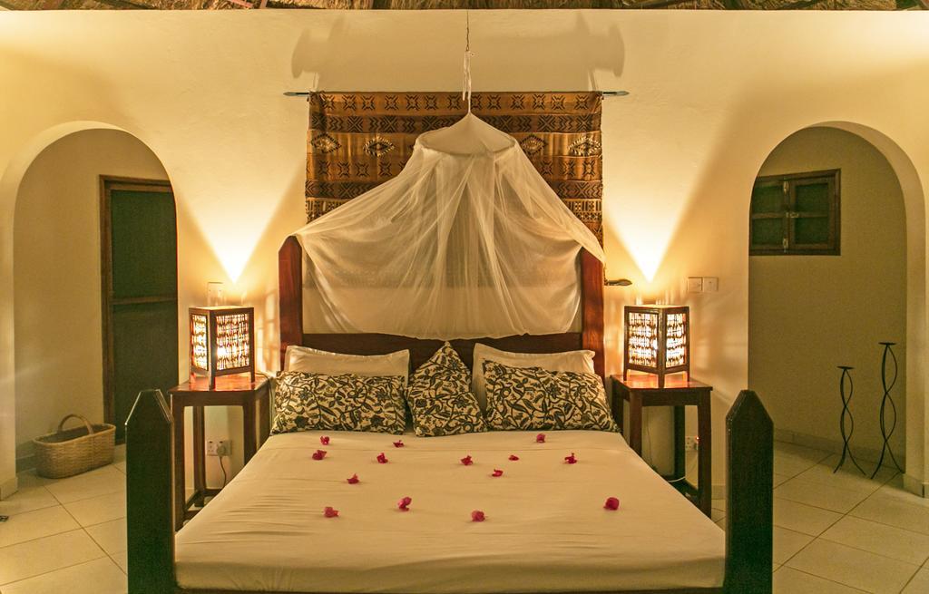 Mandinka Lodge Кололи Экстерьер фото