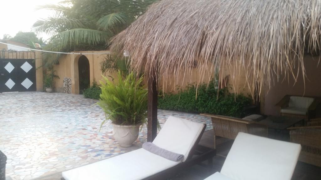 Mandinka Lodge Кололи Экстерьер фото