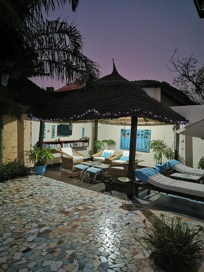 Mandinka Lodge Кололи Экстерьер фото